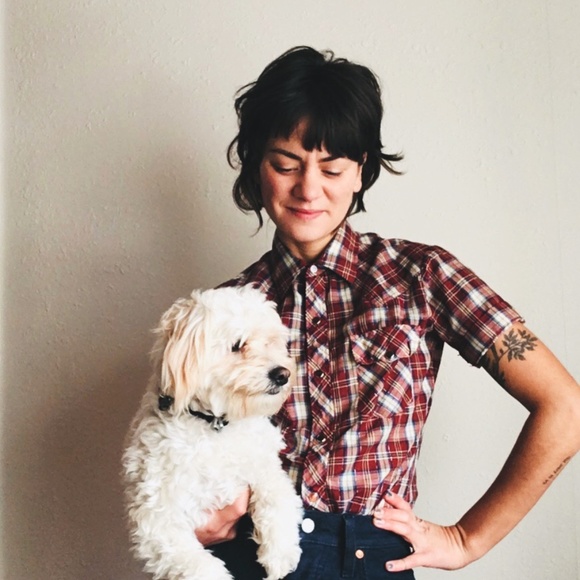 Meet your Posher, Lauren - Picture 7 of 9